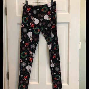 Super soft and cute Christmas leggings.